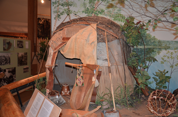 display of housing and household goods, Ojibwe museum